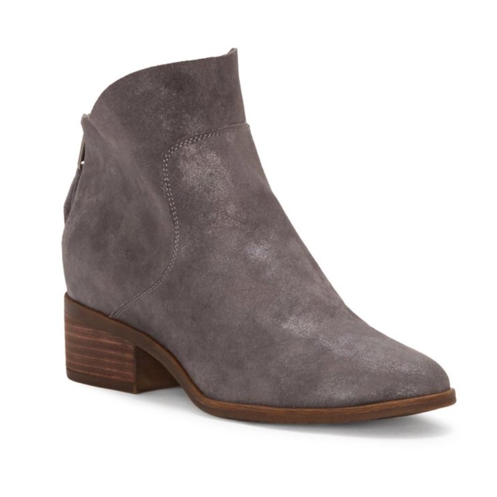 Lucky Brand Lahela Suede Booties!